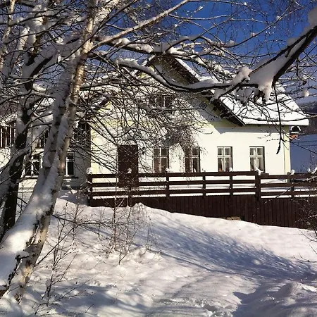 Apartment With Garden In Quiet Mountain Village
