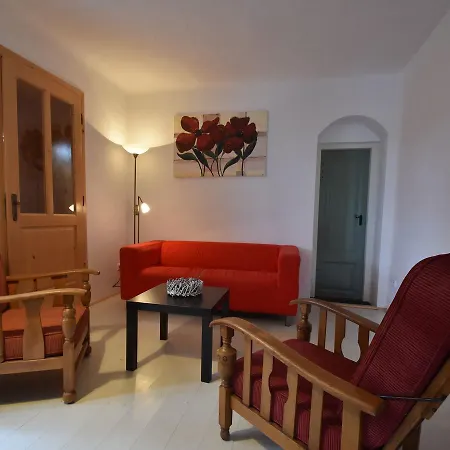 Apartment With Garden In Quiet Mountain Village *