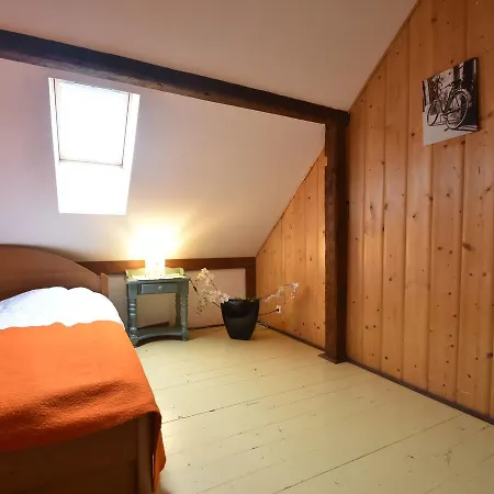 Apartment With Garden In Quiet Mountain Village Zlata Olesnice (Jablonec nad Nisou)