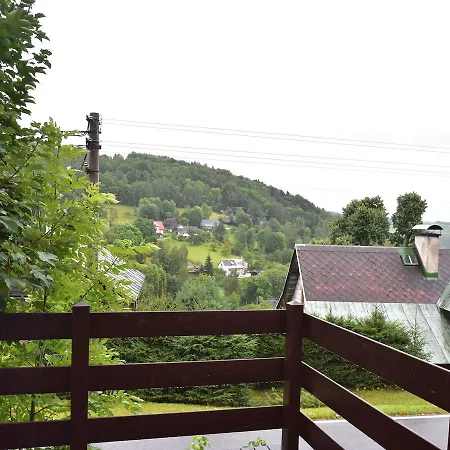 With Garden In Quiet Mountain Village Apartment