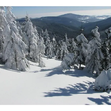 With Garden In Quiet Mountain Village Apartment *